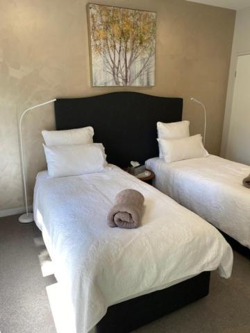 לאורה Bridal Falls Cottage מראה חיצוני תמונה